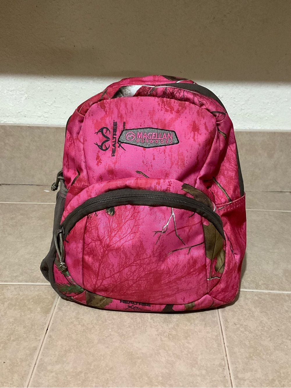 Magellan Outdoors Small Pink Realtree Camo Women’s Backpack